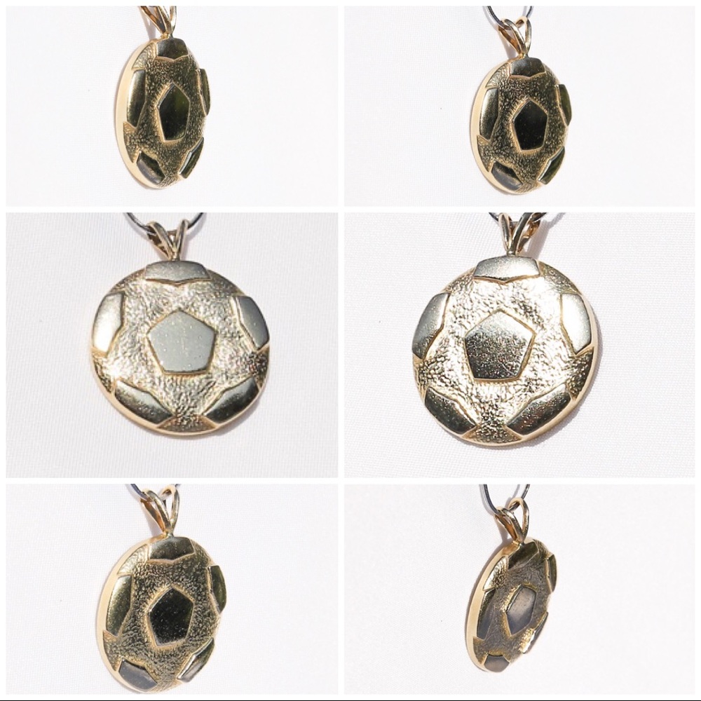 ⚽️Vintage solid 14k gold ONE OF A KIND!